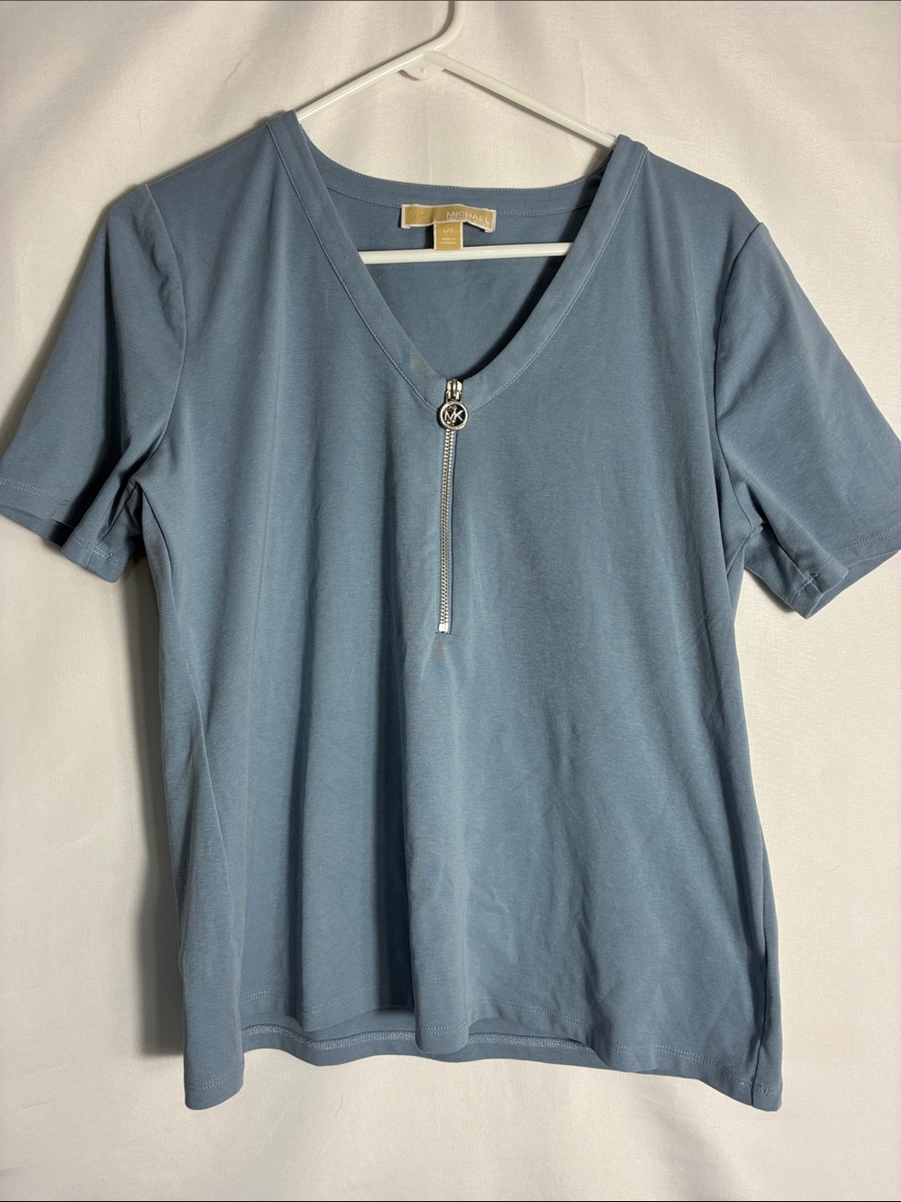 Michael Kors Chambray Blue V-Neck Half Zip Short Sleeve Top size Large